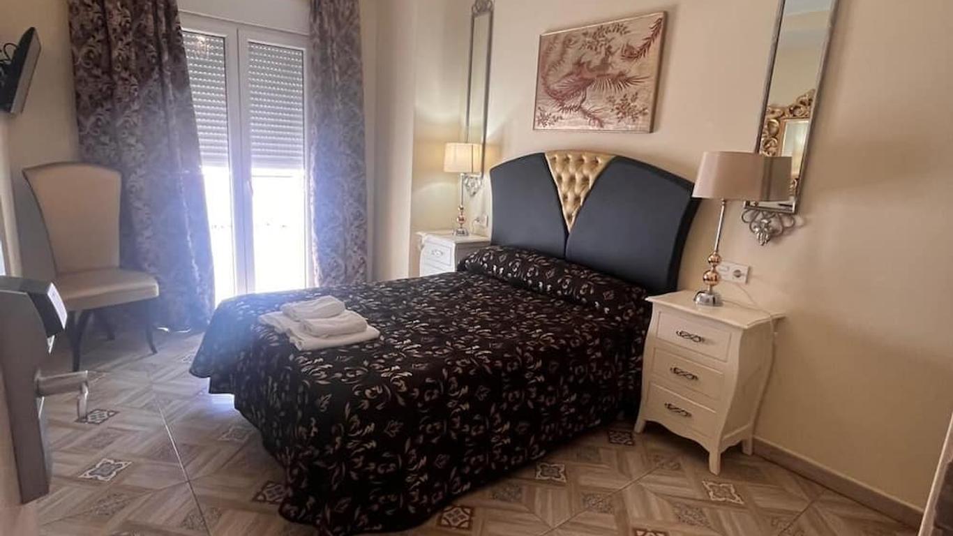 Hostal Flor de lis -Lojo