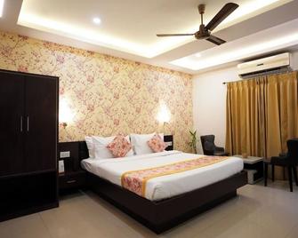 Sumitel Premier Inn - Shiliguri - Schlafzimmer