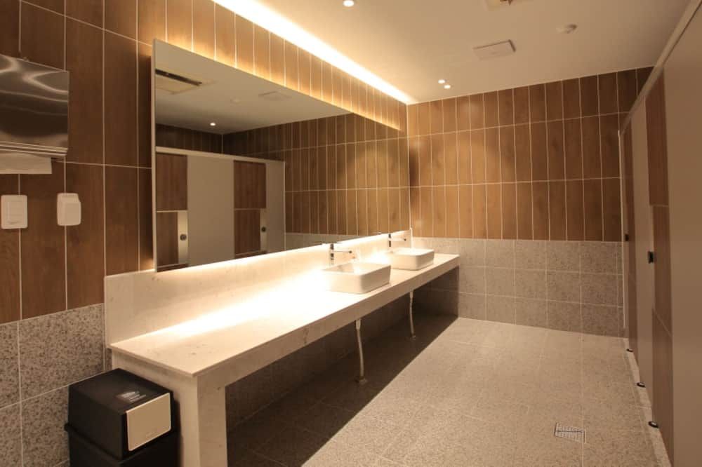 Bathroom view of Mini Hotel 141