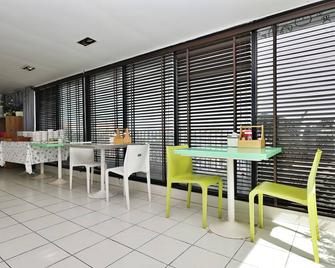 โรงแรมไดอารี่ สวีท - นครปฐม - ร้านอาหาร