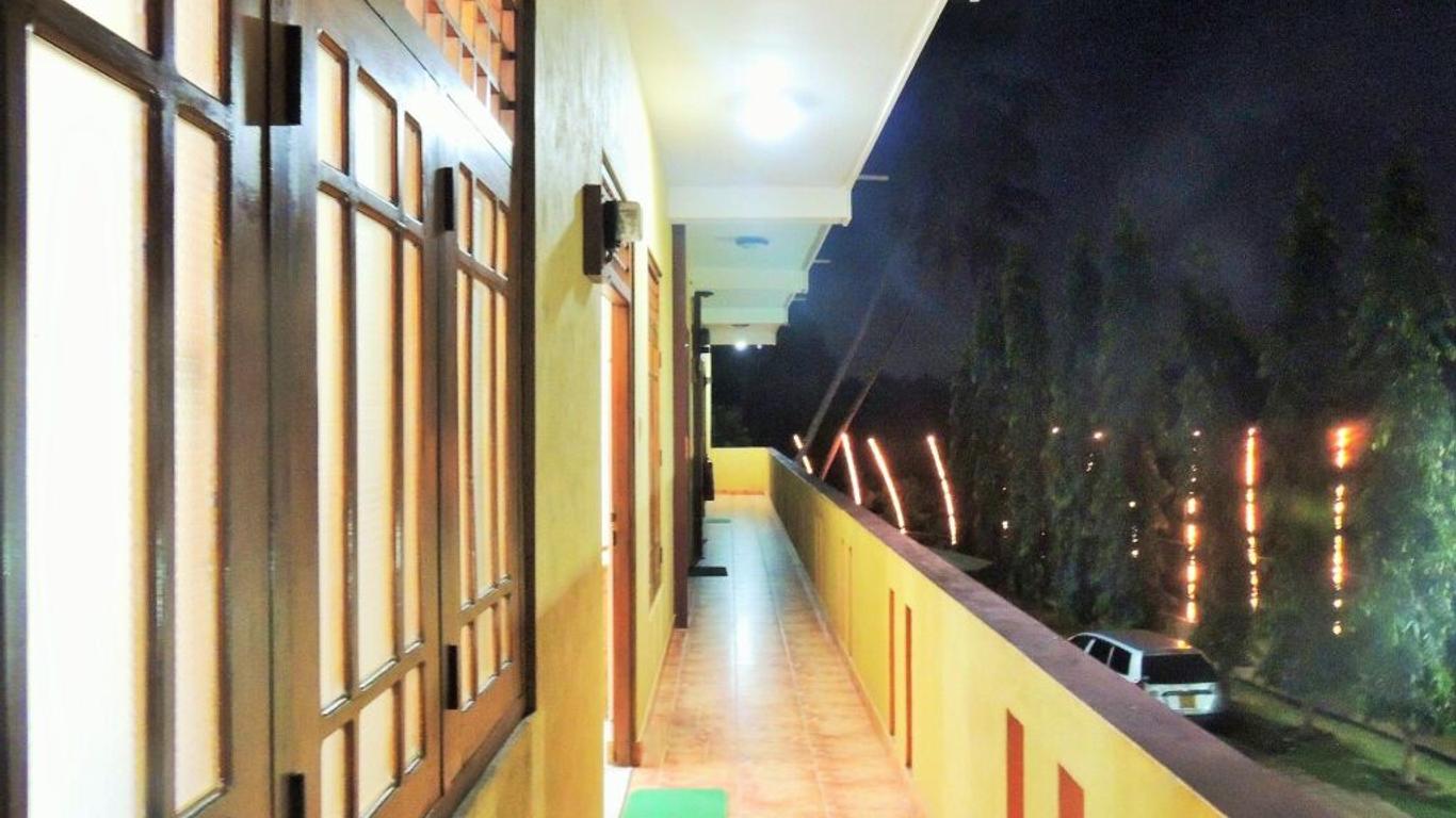 Airport Green View Resort