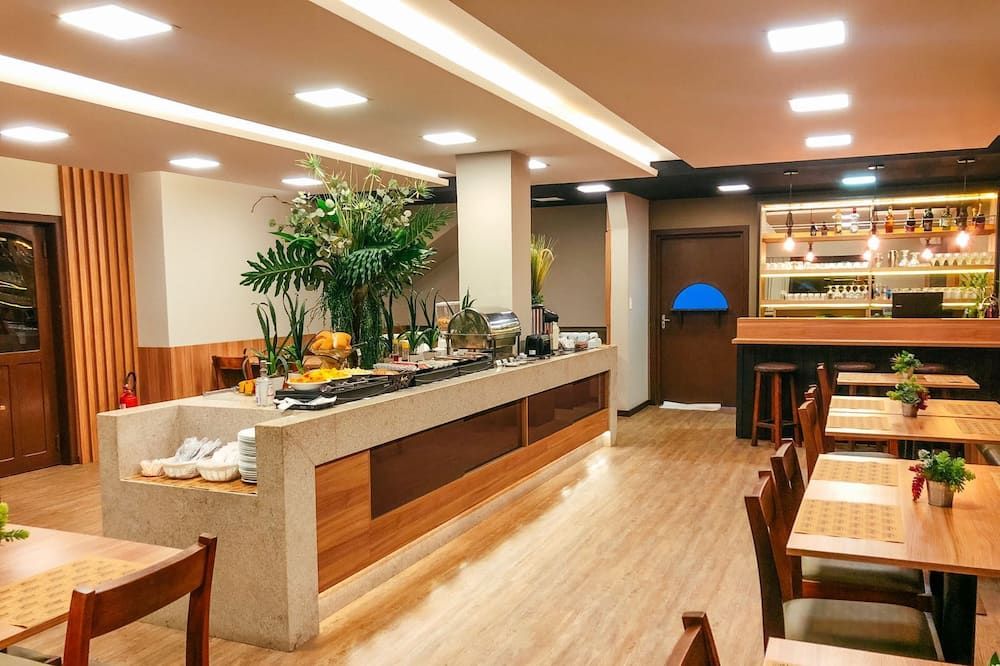 Presto Hotel - בלומנאו - מסעדה