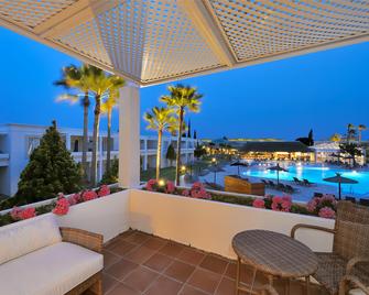 Vincci Resort Costa Golf - Poblado Sancti Petri - Balcony