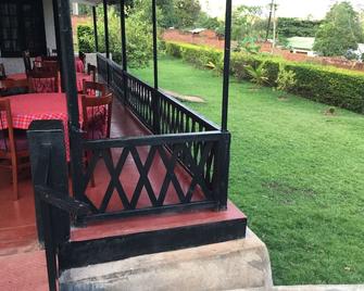 Manja Lodge - Zomba - Patio