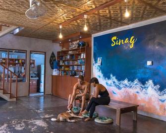Sinag Hostel - General Luna - Lobby