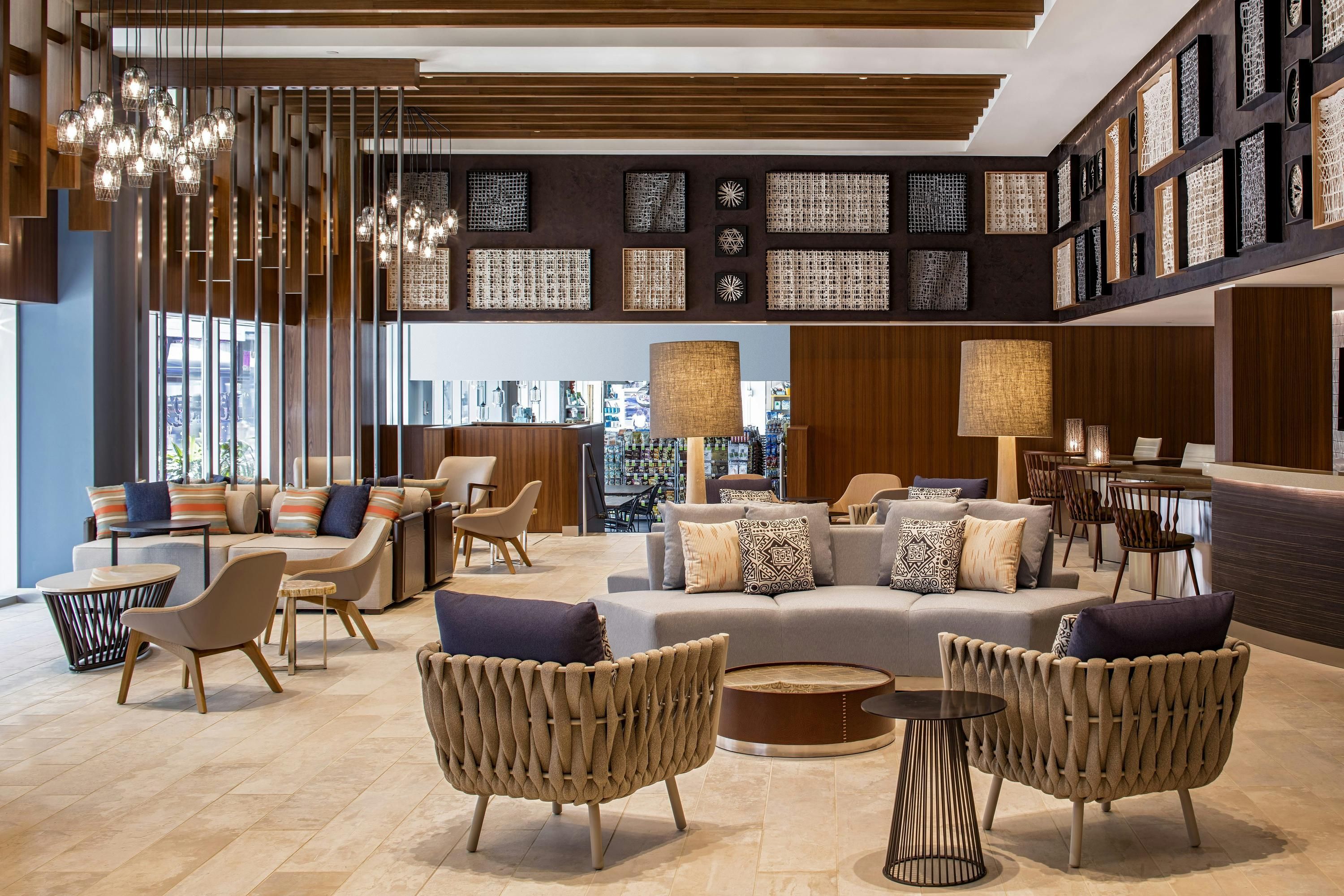 Hilton Garden Inn Waikiki Beach, Honolulu - הונולולו - טרקלין