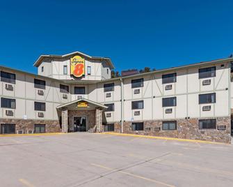 Super 8 by Wyndham Hill City/Mt Rushmore/ Area - Hill City - Gebäude