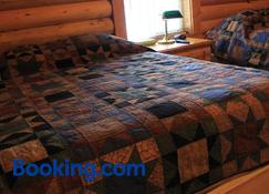 Teton Valley Cabins - Driggs - Bedroom