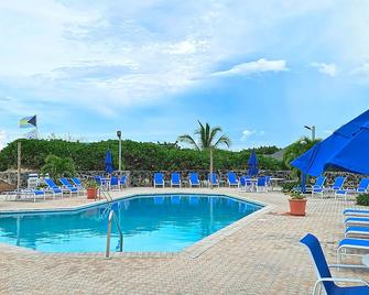 Luxury beach villa in paradise. - Treasure Cay - Pool