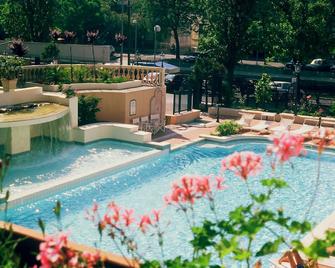 Hotel Milano Helvetia - Riccione - Pool