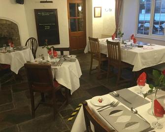 The Haymaker Inn - Chard - Restaurant