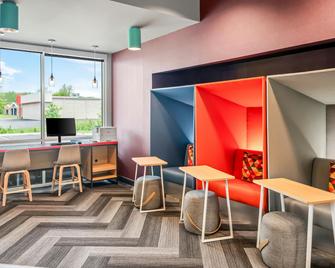 Tru by Hilton Holland MI - Holland - Salónek