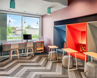 Tru by Hilton Holland MI - Holland - Lobby