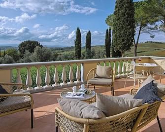 One Belvedere Tuscany - Poggibonsi - Balcon