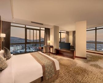 Sarwat Park Hotel - Abha - Bedroom