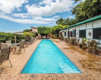 K-Rae's Irish Pub and Inn - Nosara - Piscina