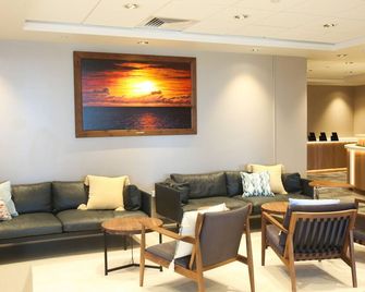 First Cabin International Hawaii - Honolulu - Lounge