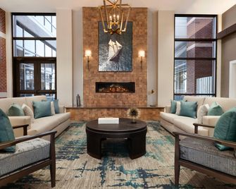 Embassy Suites by Hilton Wilmington Riverfront - ווילימינגטון - טרקלין
