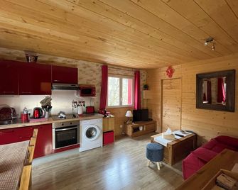 Superbe T3 neuf en bord de rivière près d'Annecy - Talloires-Montmin - Kitchen