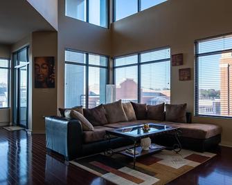 Luxurious Loft at the Heart of Atlanta Near Everything - Atlanta - Sala de estar
