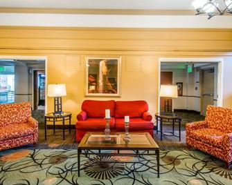 Clarion Hotel And Conference Center - Greeley - Soggiorno