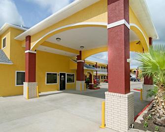 Americas Best Value Inn Baytown - Baytown - Bygning