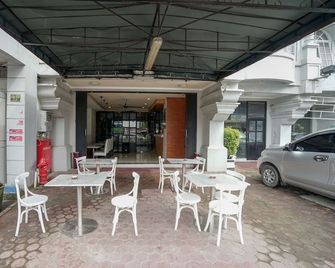 Rio City Hotel - Palembang - Innenhof