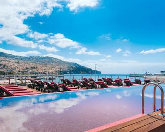 Pestana CR7 Funchal - Funchal - Piscina