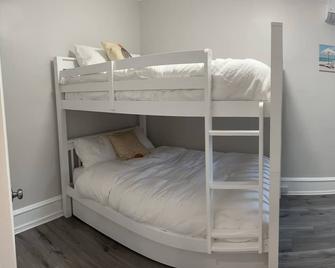 2 Bedroom Beach, Ac Boardwalk - اتلانتيك سيتي - غرفة نوم