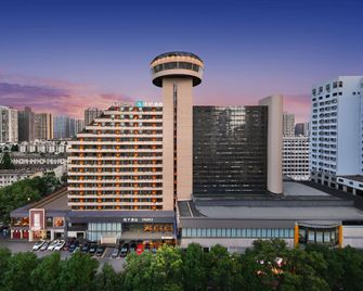 Orange Hotel Changsha Wuyi Square Yuanjialing Metro Station - Changsha - Edificio