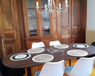 Les Hirondelles Archiac - Archiac - Comedor