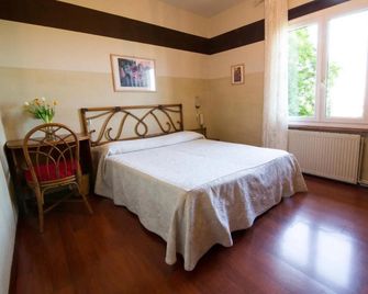 Hotel Castello S. Antonio - Lazise - Makuuhuone