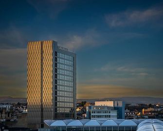 Mercure Newport - Newport - Budova