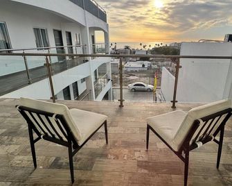 Hotel Cuatro Palmas - Puerto Penasco - Balkón