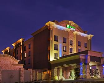 Holiday Inn Express Frisco - Frisco - Κτίριο