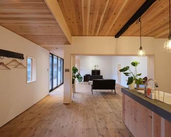 With private woodfired sauna limited to 1 group - Nagano - Living room