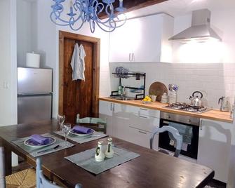 Charming Cottage In The Heart Of The Rib - Castro Caldelas - Kitchen