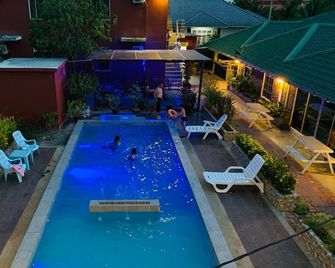 D'Lima Beach Inn - Pantai Cenang - Pool