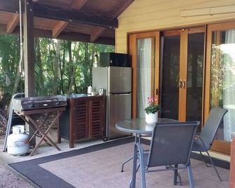 Curlew Cottage - Wildlife Haven - Cannon Valley - Patio