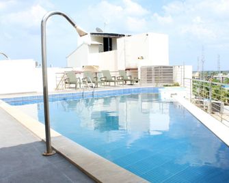 Citrus Classic Mambakkam - Chennai - Navalur - Piscina