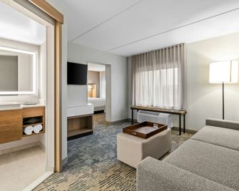 SpringHill Suites by Marriott Pittsburgh Airport - Coraopolis - Bedroom