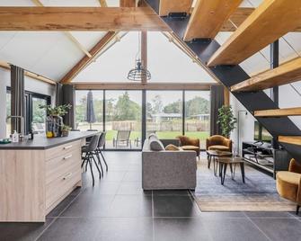 Nice House with two Bathrooms near Baarle-Nassau - Baarle-Nassau - Sala de estar