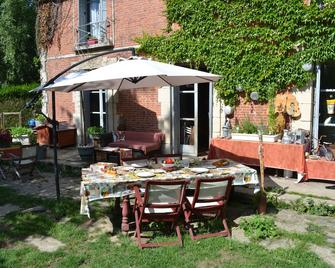 Louanne Chambre D'hôtes - Louan-Villegruis-Fontaine - Patio