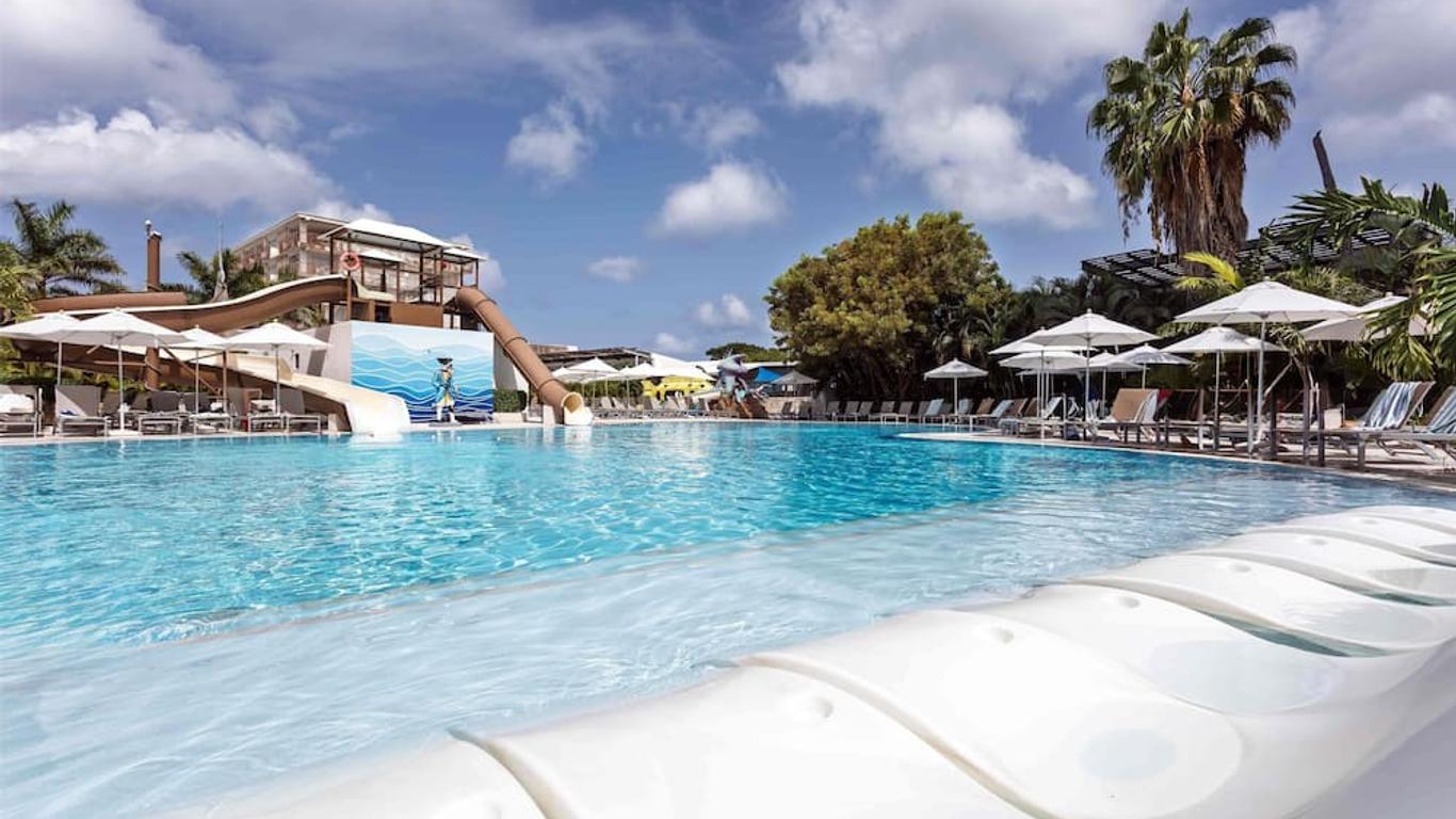Sonesta Maho Beach Resort Casino & Spa