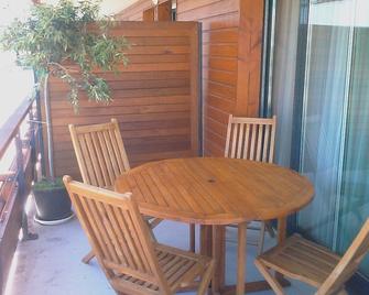 Studio T1 bis for seasonal rental - La Rochelle - Patio