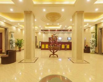 Greentree Inn Puyang Pushang Huanghe Road - Puyang - Lobby