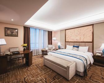 Tianjin Golden Crown Hotel - تيانجين - غرفة نوم