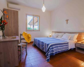 Villaggio Residence Emmesse - Zambrone - Schlafzimmer