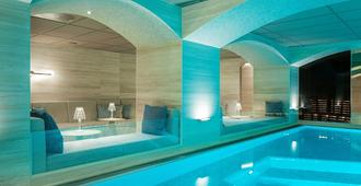 世界酒店 - 哥德堡 - 哥德堡（瑞典） - 游泳池