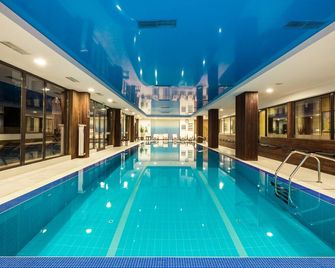 佩倫洛奇酒店 - 班斯科 - 游泳池